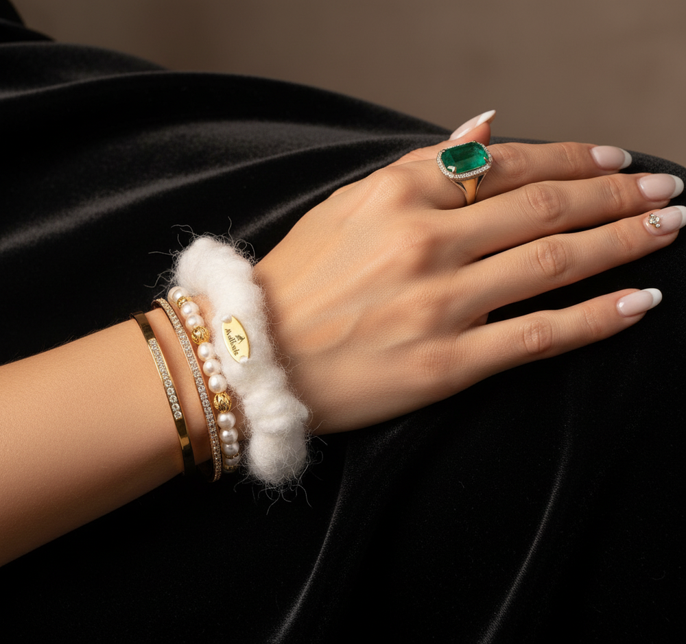 
                  
                    Cashmere & Mink Hair Ties Set of 2 - Non-Slip (Logo/No Logo)
                  
                