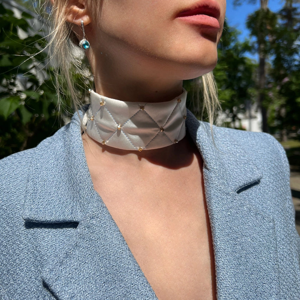 
                  
                    CHARMING Silk Choker Necklace WHITE
                  
                