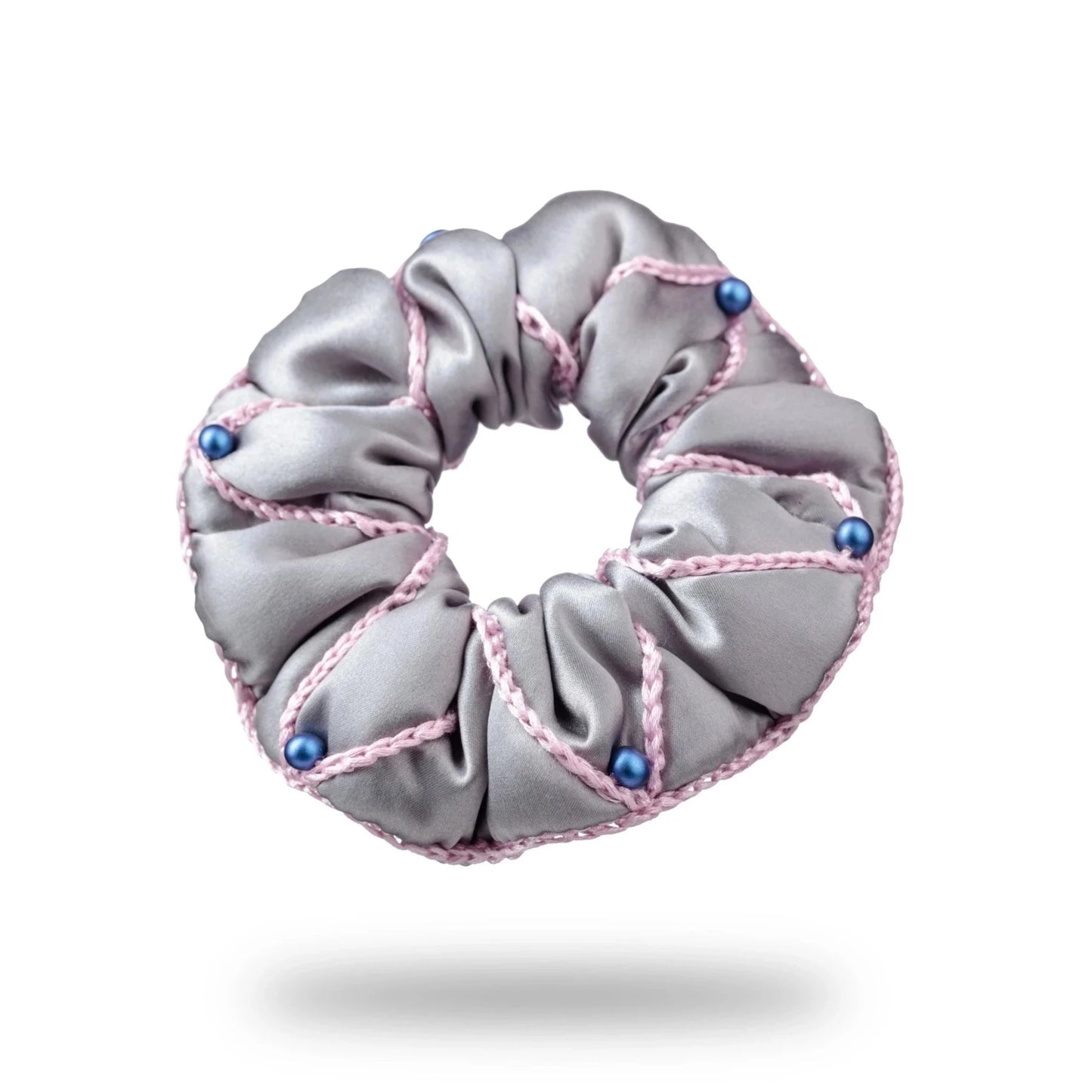 Malkiele designer, grey silk scrunchie for woman, embellished with 6 blue pearls from Swarovski® and pink silk knit ribbon, premium and sustainable, name Majestic.