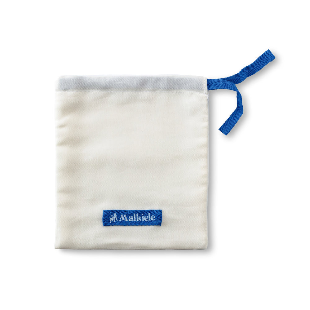 
                  
                    Malkiele designer, white double cotton dust bag, with blue logo and blue ribbon, medium size, premium and sustainable, name Preferred.
                  
                