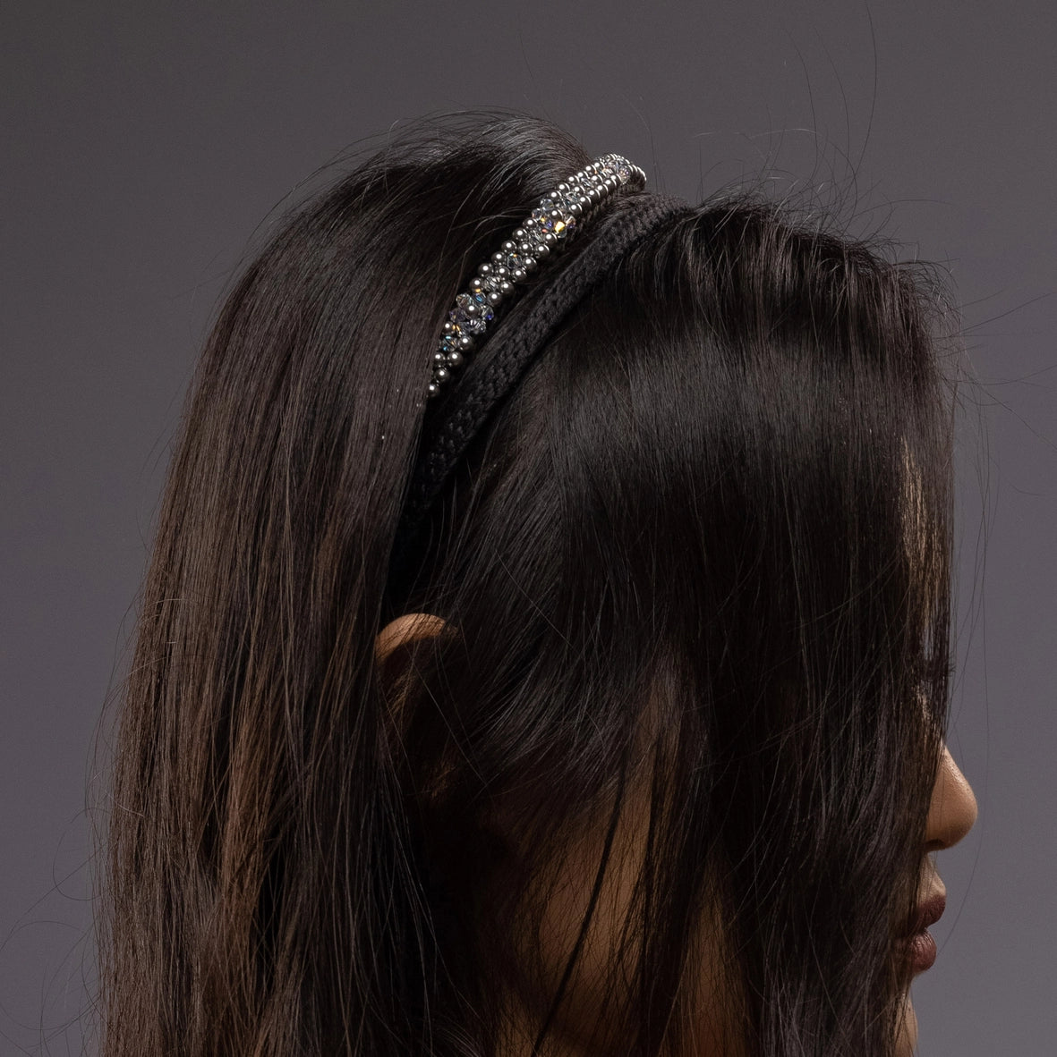 
                  
                    VICTORIOUS Silk Knit Headband with Swarovski crystals BLACK
                  
                